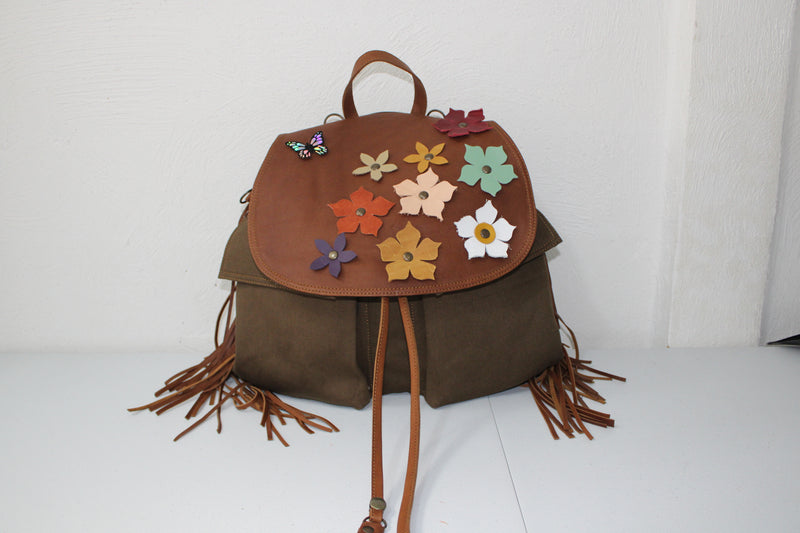 BUTTERFLIES AND DAISYS BACKPACK