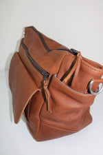 CAMERA BAG FULL GRAIN BROWN LEATHER.