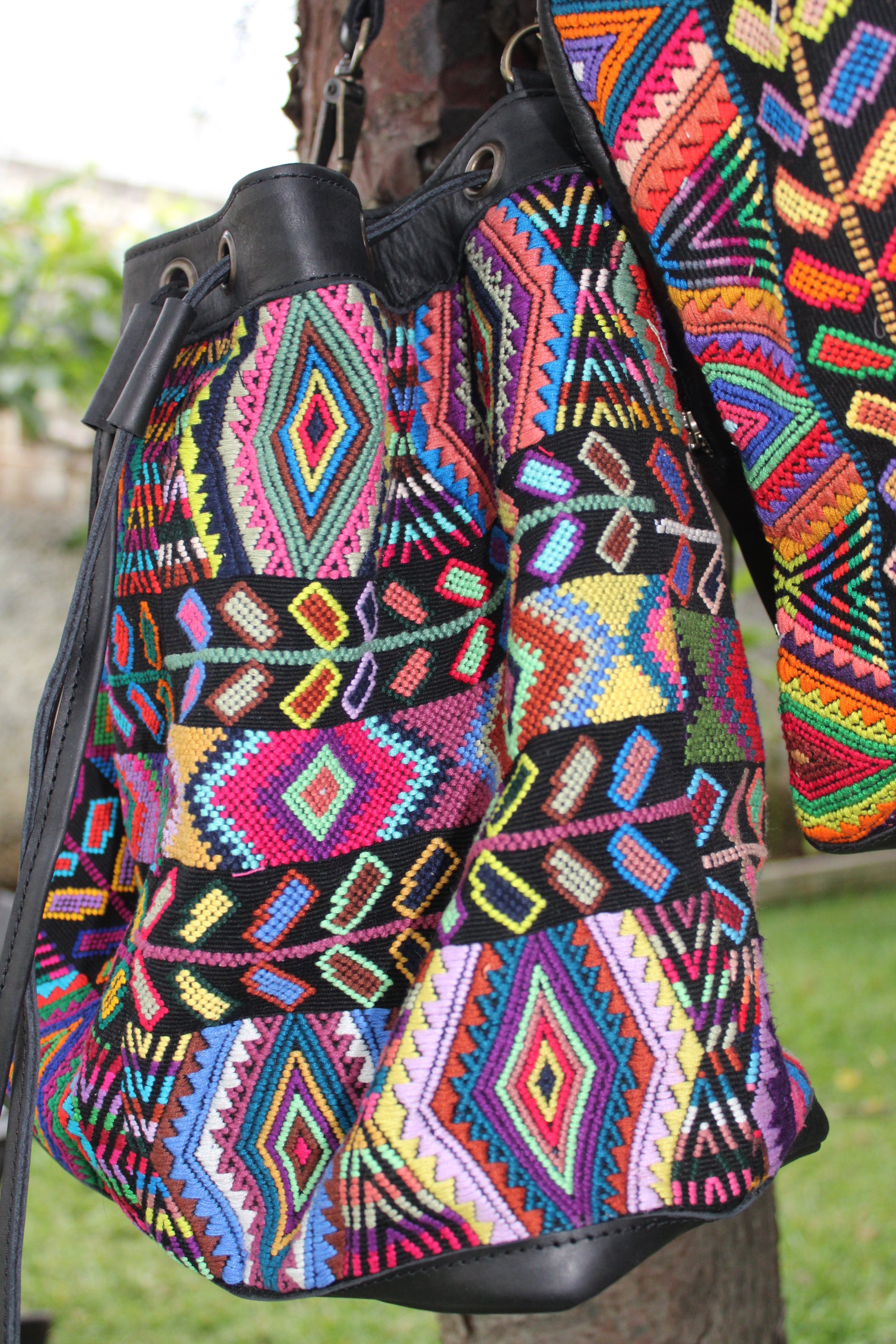 MEDIUM BUCKET BAG WHEAT HUIPIL – Artisan Shop GT