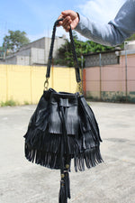 FRINGE BUCKET BAG FULL GRAIN BLACK LEATHER